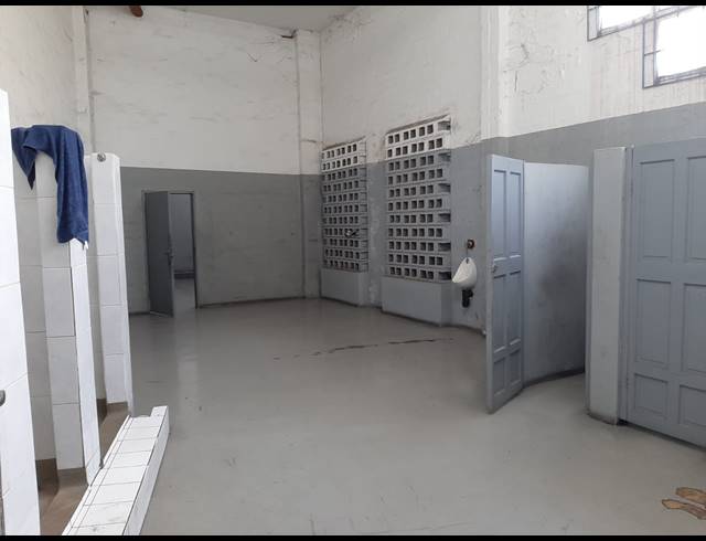 3,700M² WAREHOUSE TO LET IN WESTMEAD